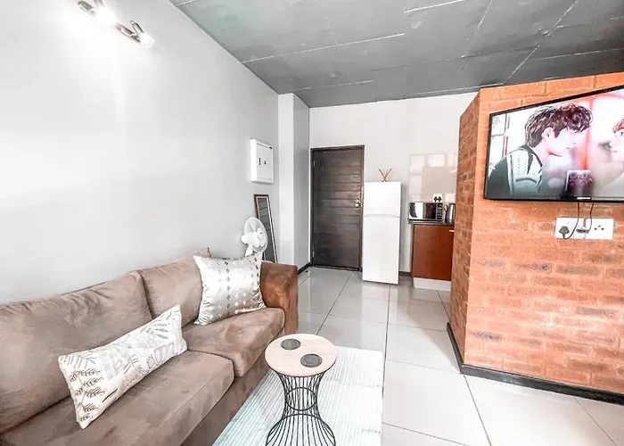 City Living Near Nelson Mandela Bridge & Wits Uni