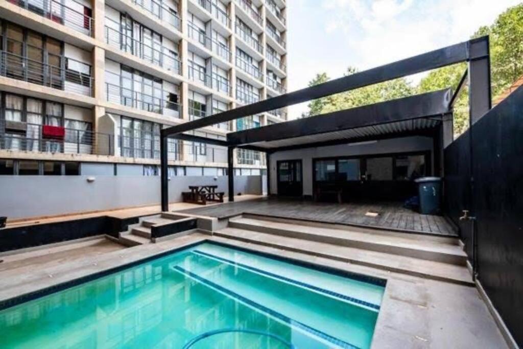 Apartamento Living Near Nelson Mandela Bridge & Wits Uni