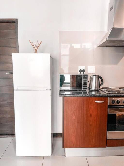 Apartamento Living Near Nelson Mandela Bridge & Wits Uni